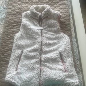 Love Tree faux fur vest
